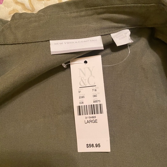 New York & Company Cold Shoulder - Picture 2 of 4